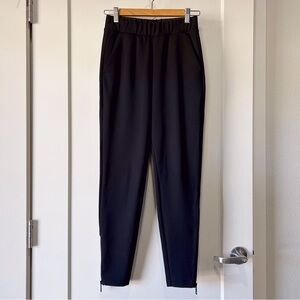 Universal Standard Moro Pocket Signature Ponte Pants in black size 3XS